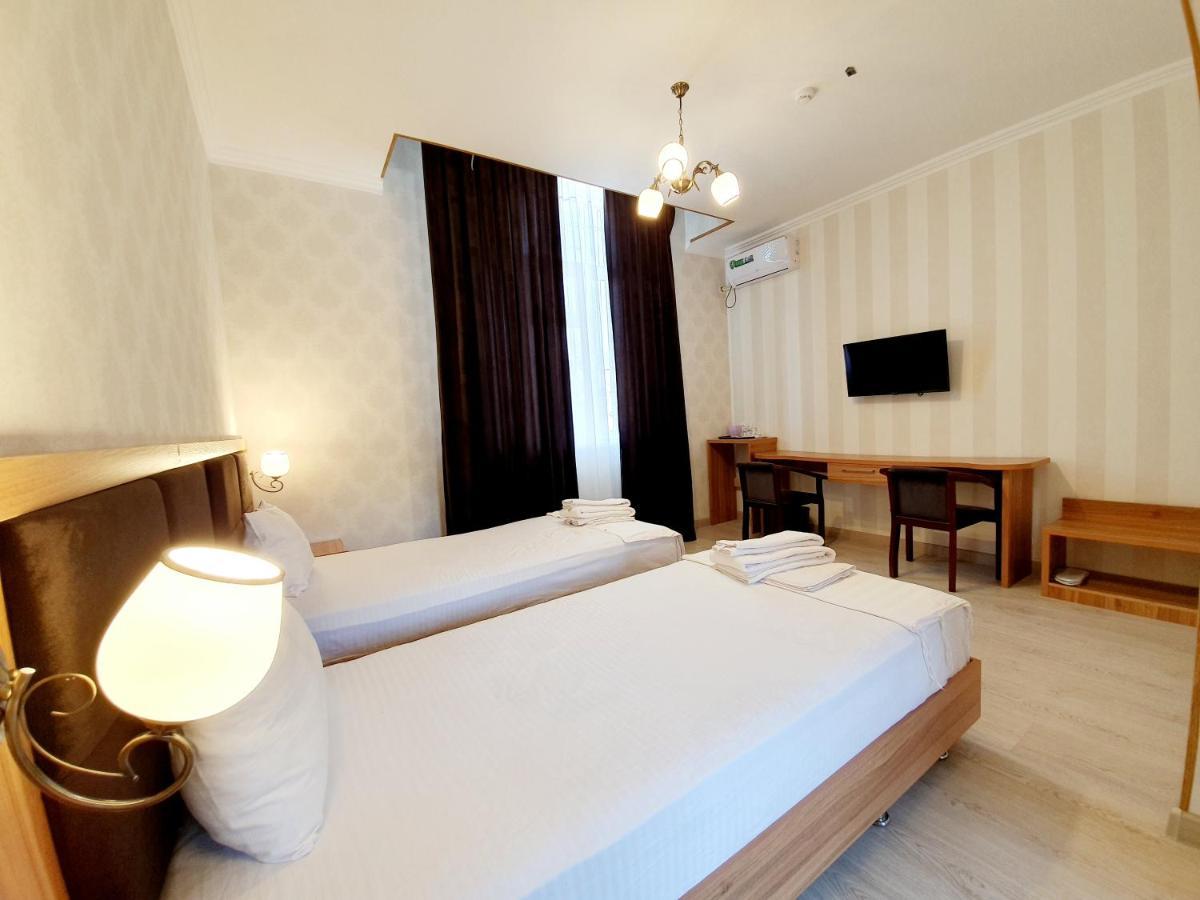 Baraka Hotel Tashkent Esterno foto